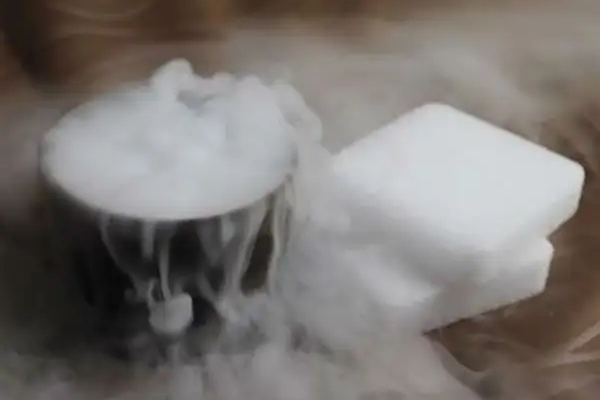 用干冰做出大炮怎么做